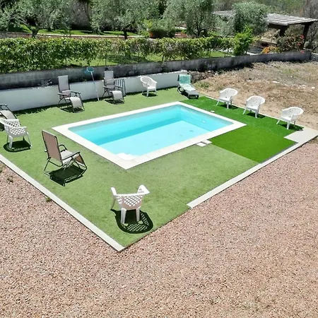Apartment Beachside Retreat: 3-bedroom With Pool And Wi-fi Cardedu